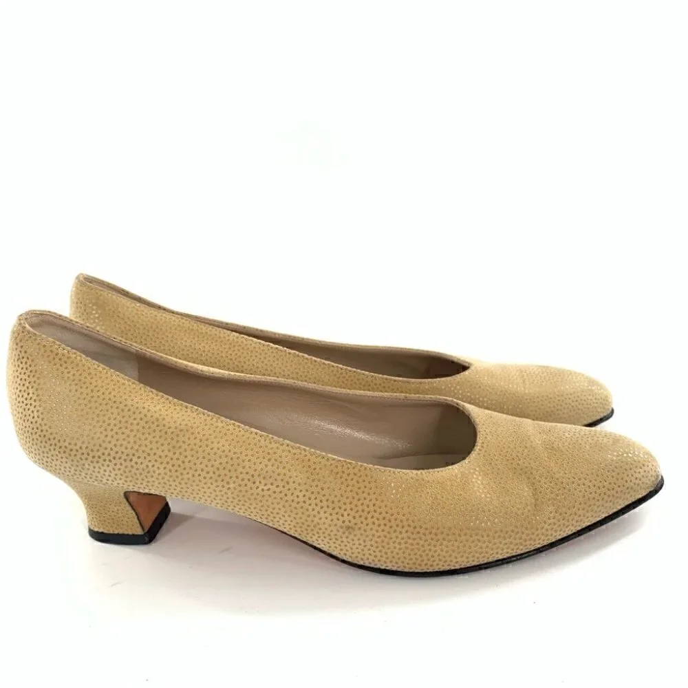 Salvatore Ferragamo heels 9.5 AA gold Italian leather vintage 80s 90s old money